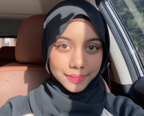 Sarah Suhairi Biodata